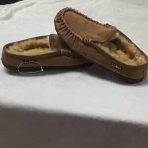 LLBean Women’s Wicked Good Scuffs size 6M NWOT, never worn